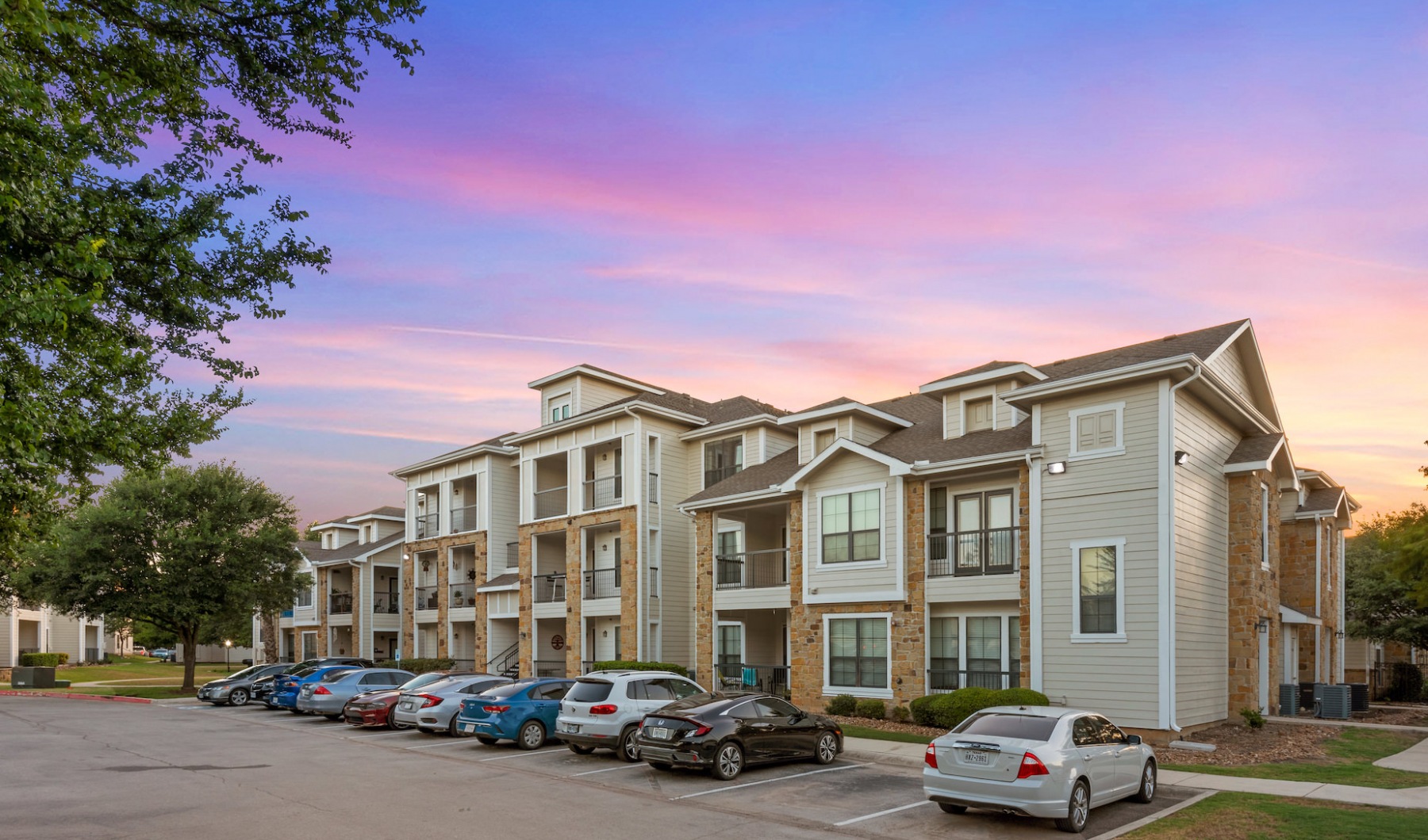 Apartments in Selma, TX Retreat at Chelsea Park